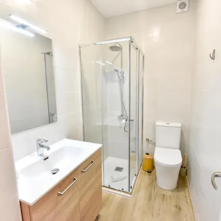 New! Big Renovated Lejlighed